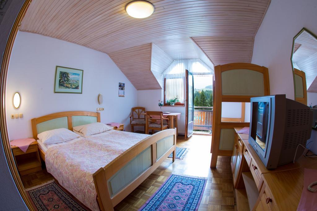 Guesthouse Smogavc Zreče Стая снимка